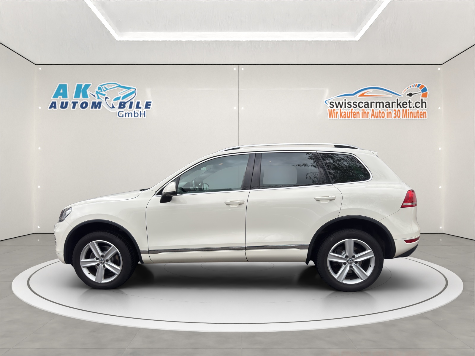 VW Touareg 3.0 TDI BlueMotion Technology Tiptronic-image-3