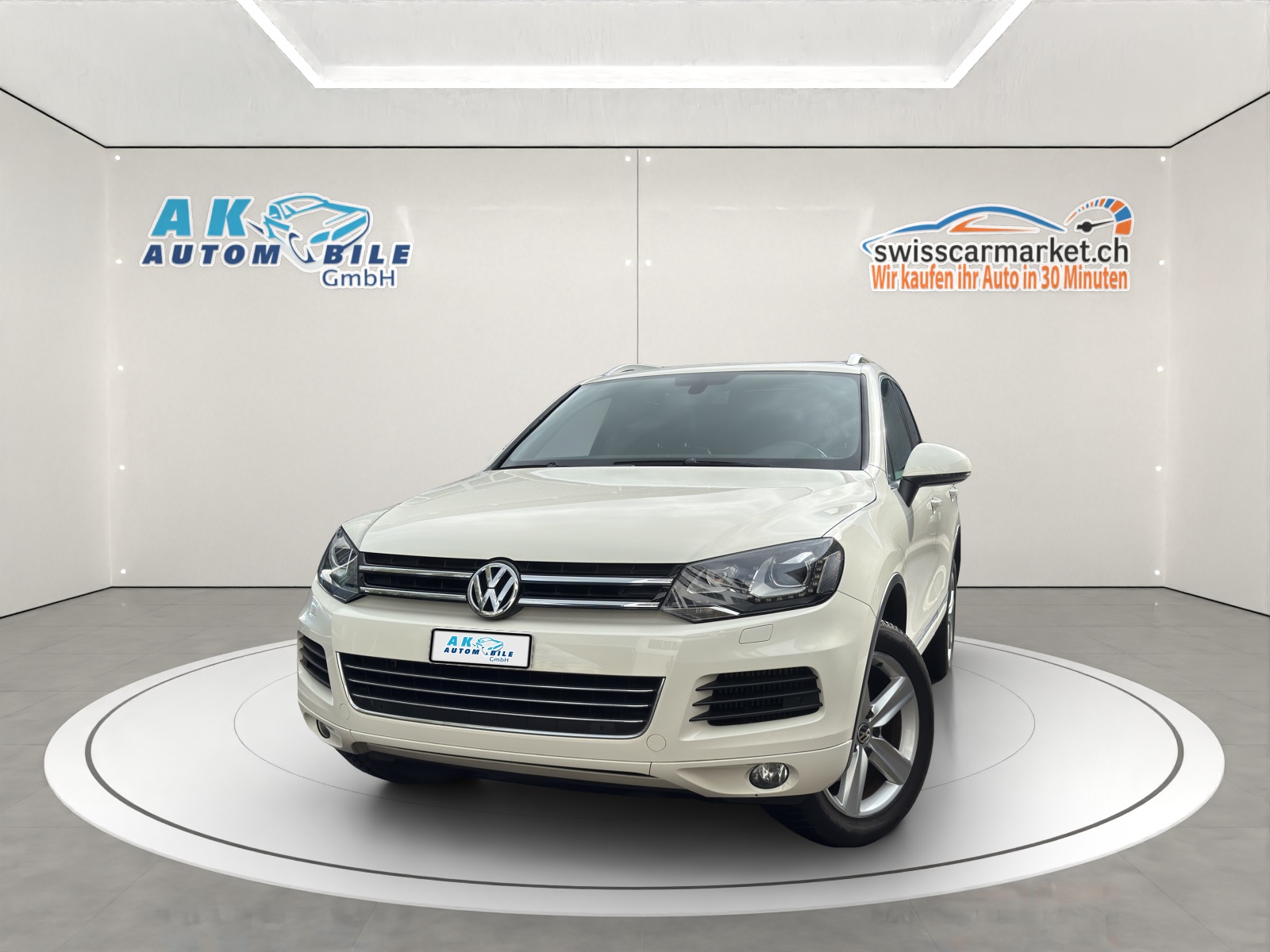 VW Touareg 3.0 TDI BlueMotion Technology Tiptronic-image-0