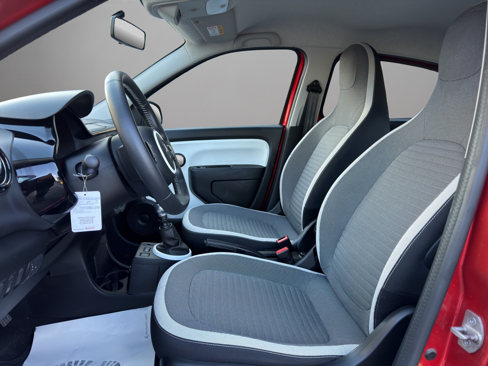 RENAULT Twingo 0.9 Intens-image-8