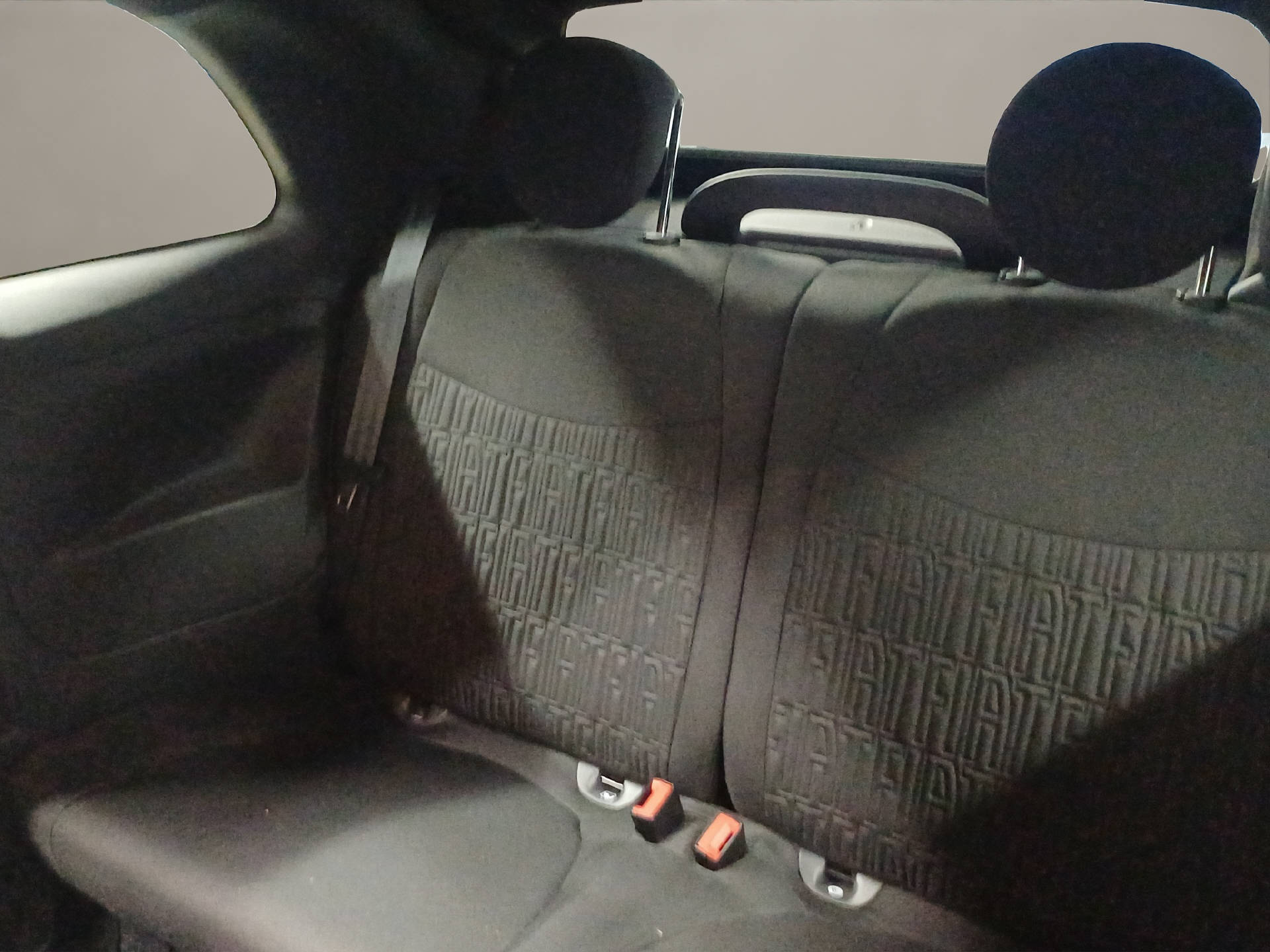 FIAT 500 C 1.0 Hybrid Cult Edition-image-11