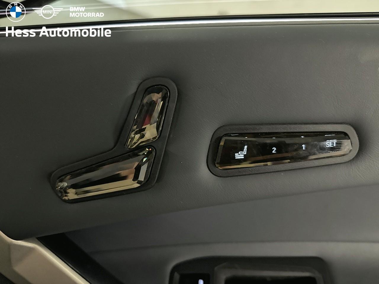 BMW iX M60-image-18