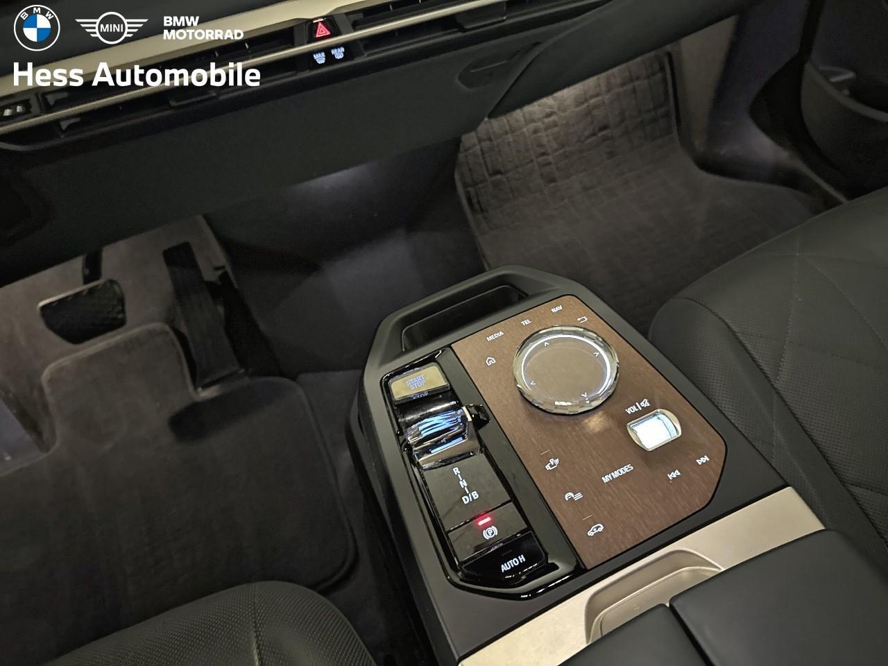 BMW iX M60-image-21