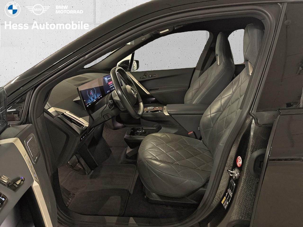 BMW iX M60-image-14