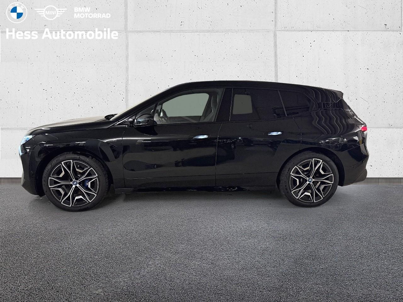BMW iX M60-image-5