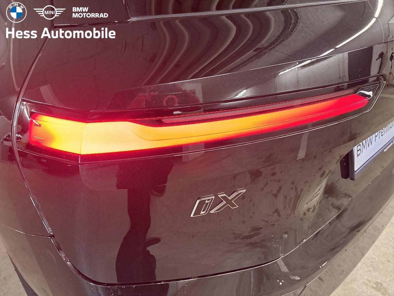 BMW iX M60-image-13