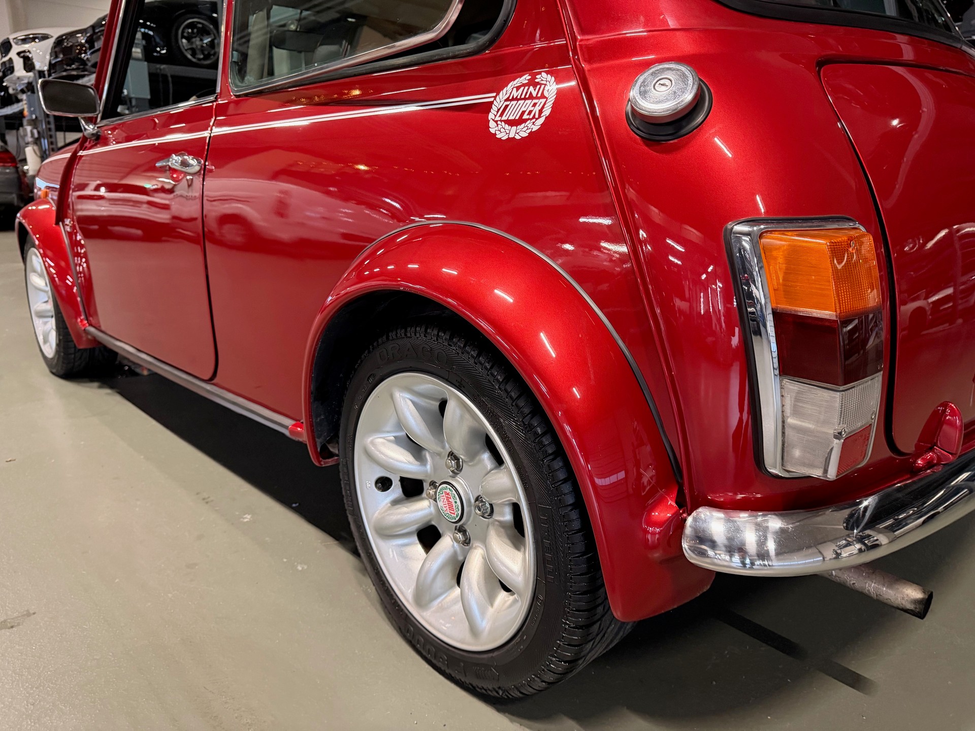 MINI Cooper 1.3i-image-5