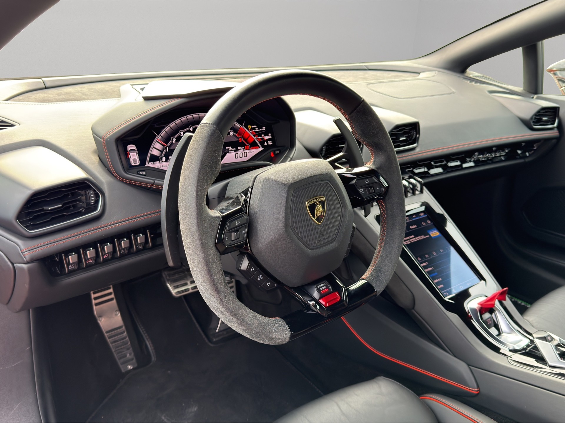 LAMBORGHINI Huracan EVO Coupé DCT-image-9