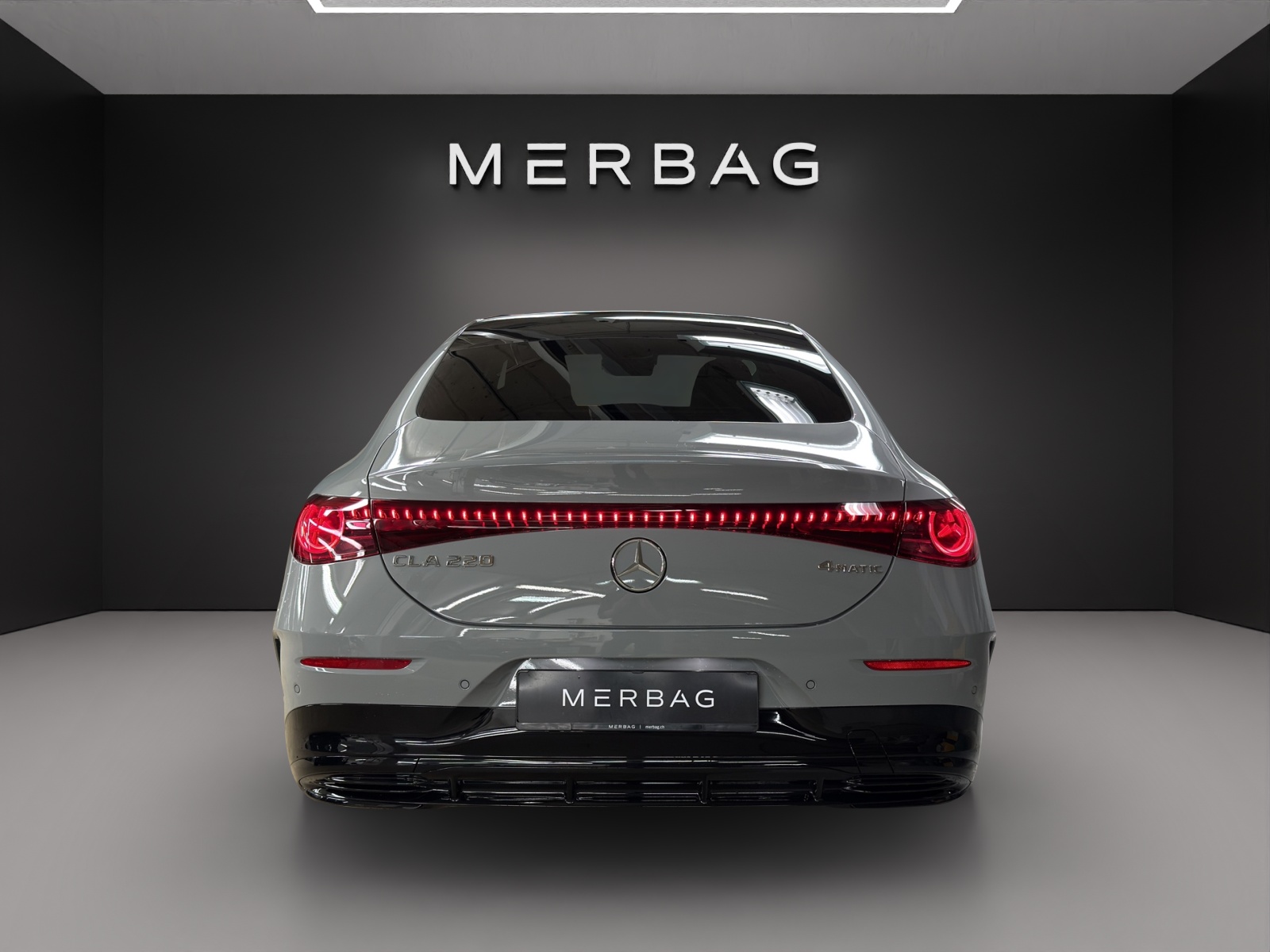MERCEDES-BENZ CLA 220 8G-DCT 4Matic-image-3