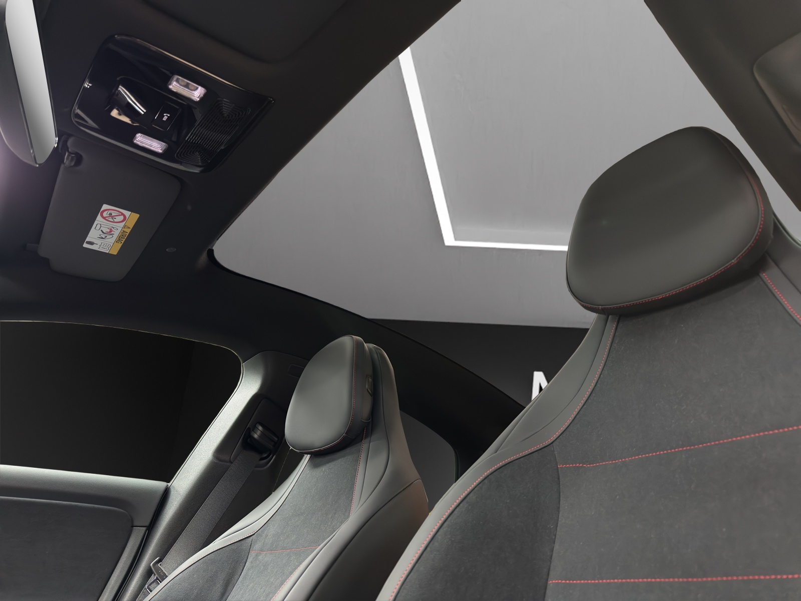 MERCEDES-BENZ CLA 220 8G-DCT 4Matic-image-13