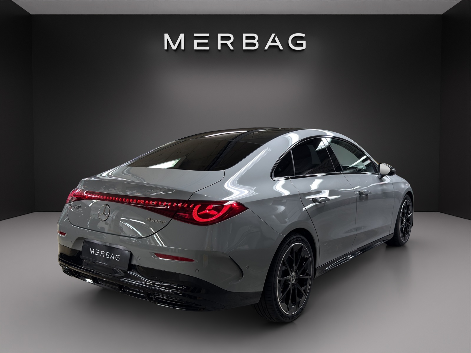 MERCEDES-BENZ CLA 220 8G-DCT 4Matic-image-4