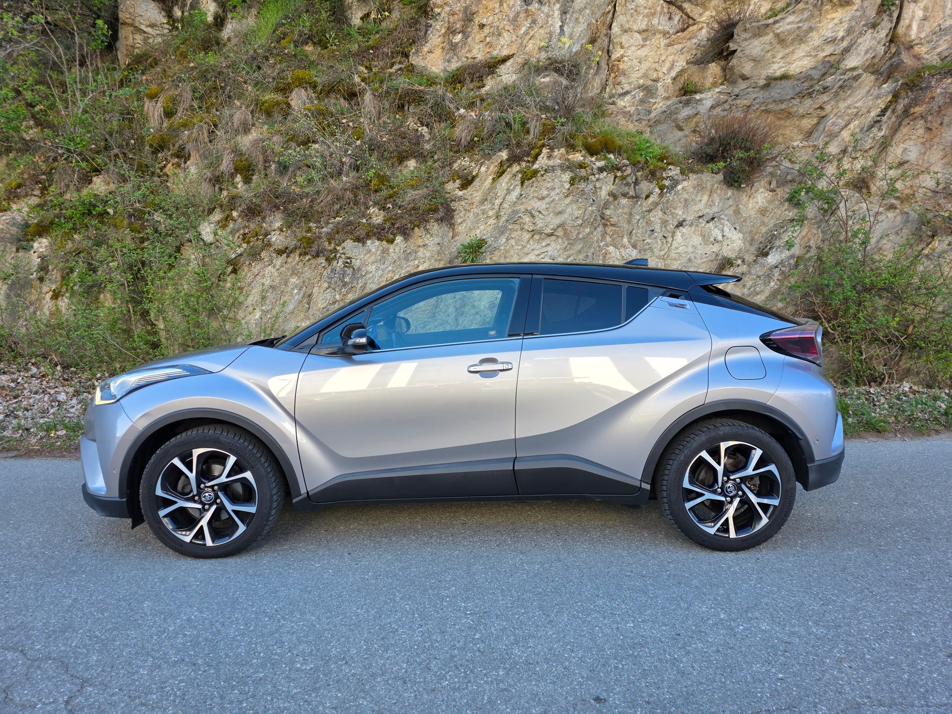 TOYOTA C-HR 1.2 Turbo Style 4WD Multidrive S-image-1