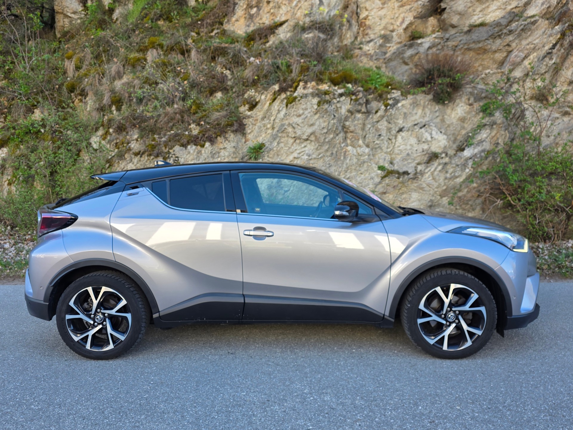 TOYOTA C-HR 1.2 Turbo Style 4WD Multidrive S-image-4