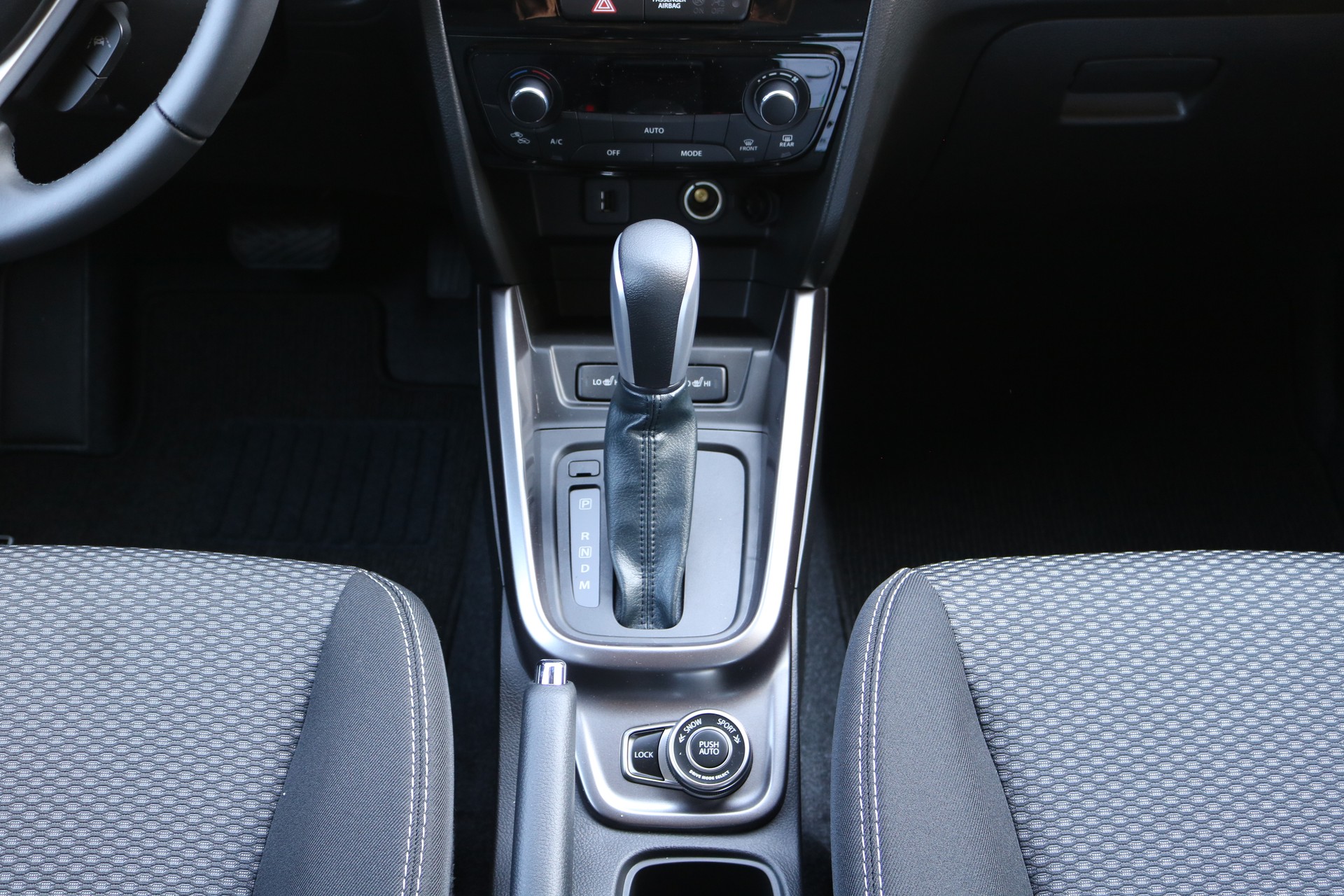 SUZUKI Vitara 1.4T Compact + 4x4 Hybrid Automatic-image-7