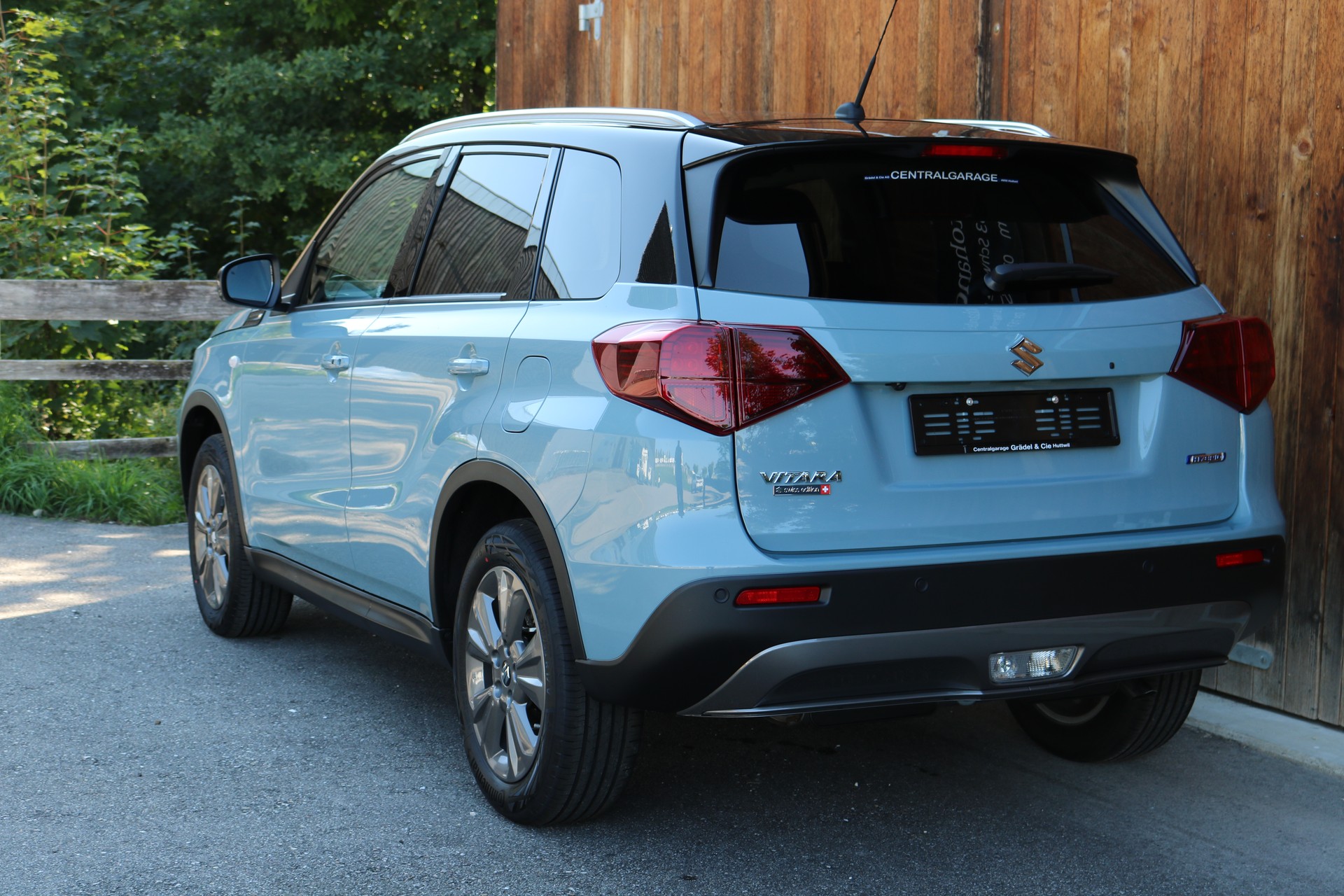 SUZUKI Vitara 1.4T Compact + 4x4 Hybrid Automatic-showroom-element-2