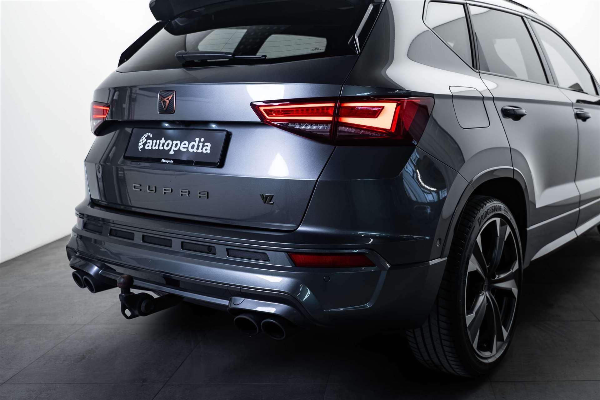 CUPRA Ateca 2.0TSI VZ 4Drive DSG 300PS AHK! Pano!-image-3