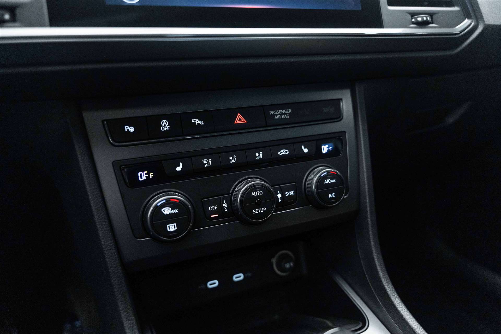 CUPRA Ateca 2.0TSI VZ 4Drive DSG 300PS AHK! Pano!-image-26