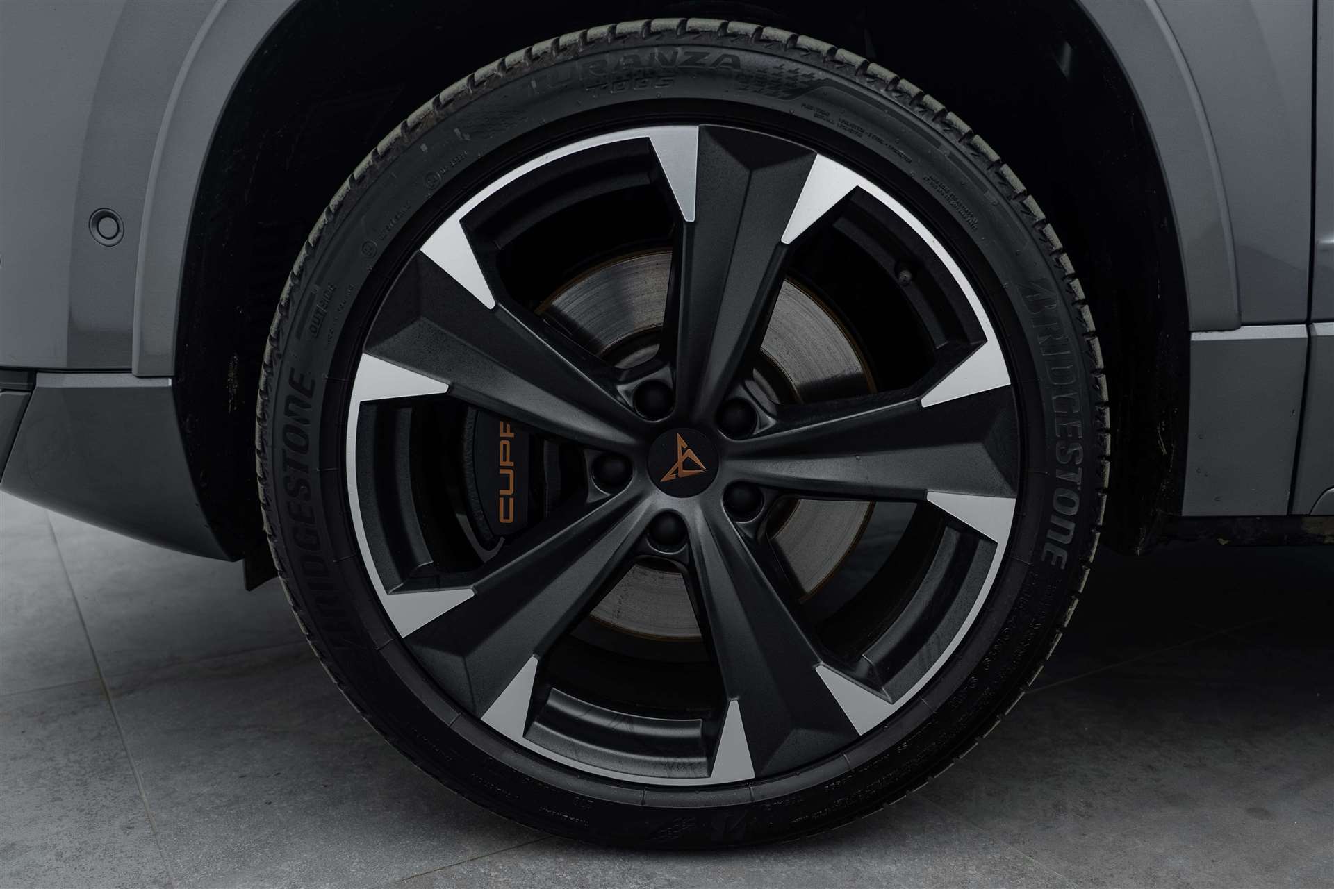 CUPRA Ateca 2.0TSI VZ 4Drive DSG 300PS AHK! Pano!-image-6