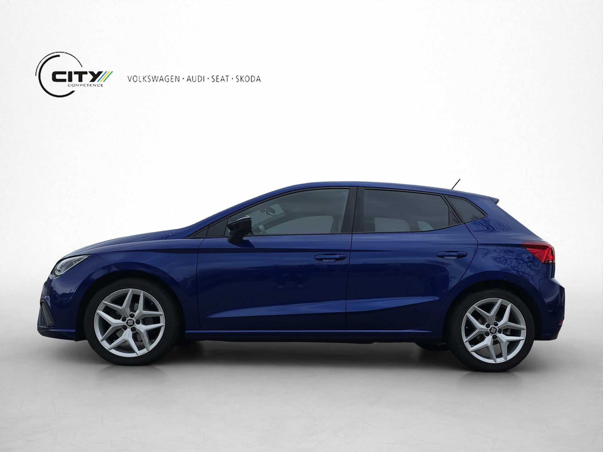 SEAT Ibiza 1.0 TSI 115 FR DSG-image-2