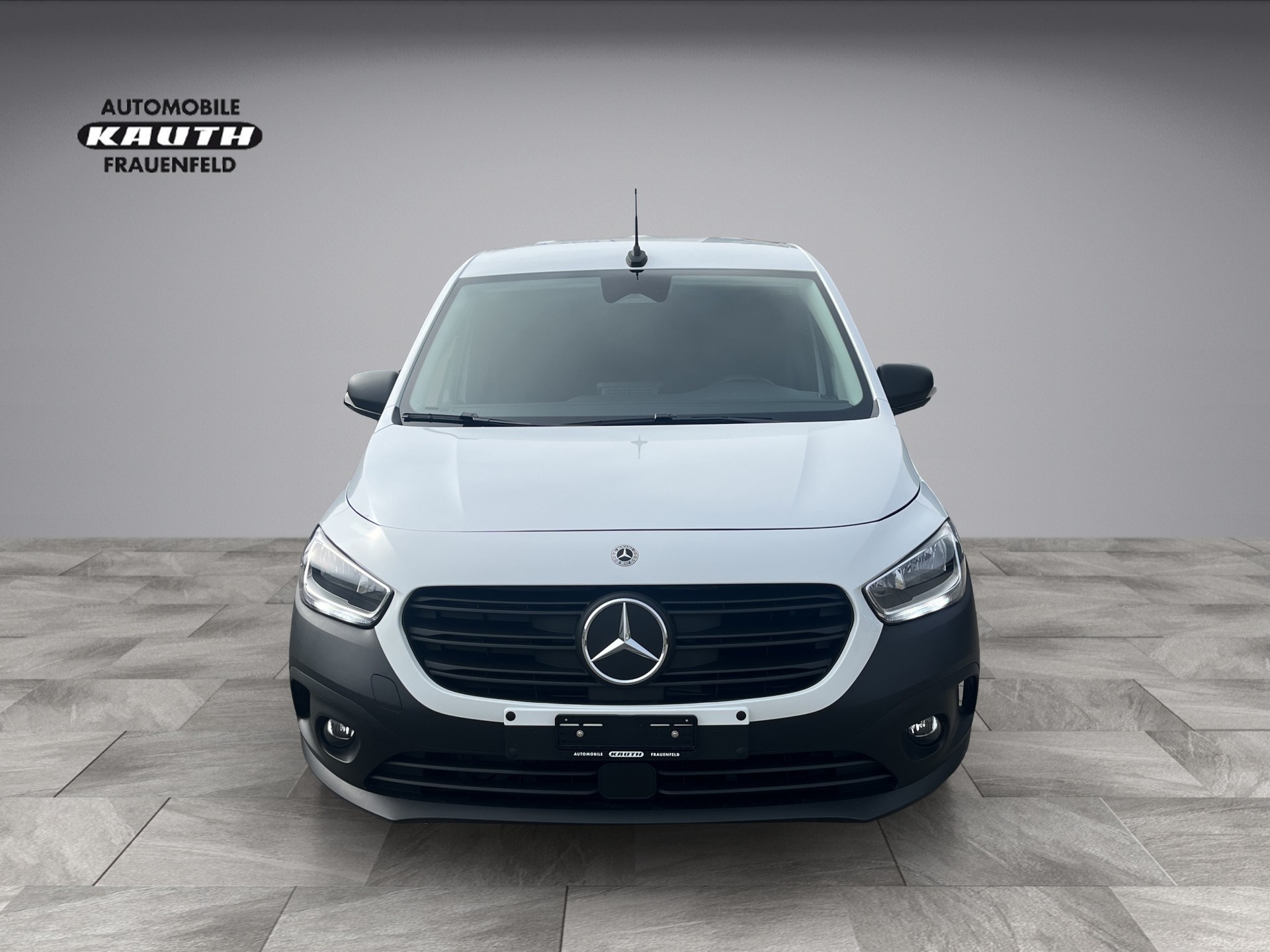 MERCEDES-BENZ eCitan 45kWh Select Lang eCitan 45kWh Select Lang *Länge 2, Rückfahrkamera, Schiebetür, Listenpreis Fr. 61'000.--*-showroom-element-3