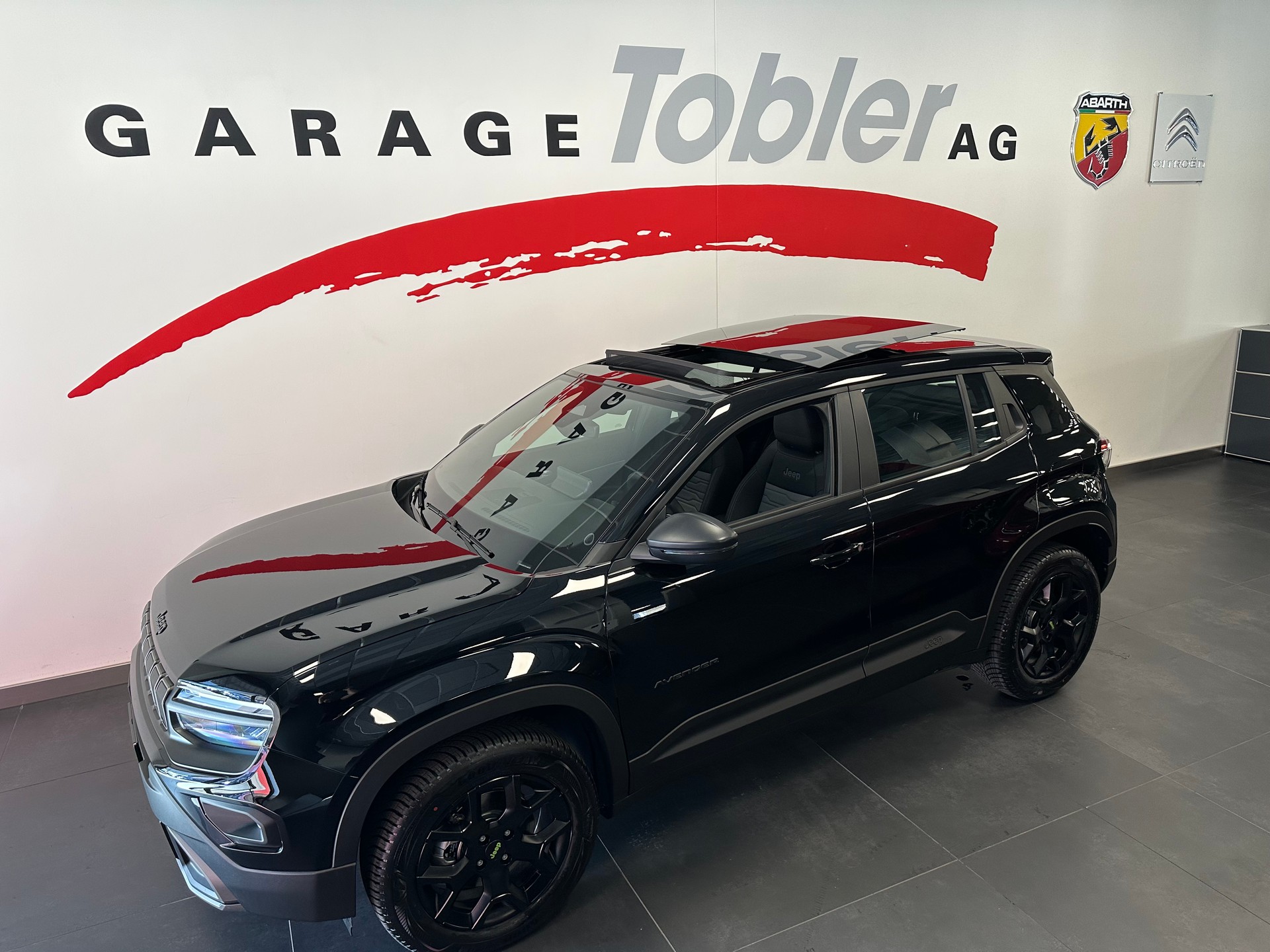 JEEP Avenger 1.2 Turbo MHEV Upland Plus Sky 4xe-image-6
