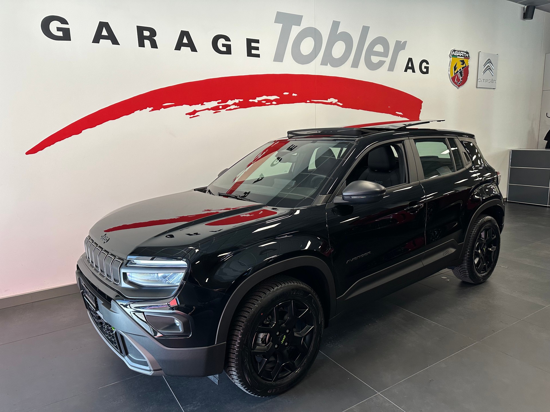 JEEP Avenger 1.2 Turbo MHEV Upland Plus Sky 4xe-image-2