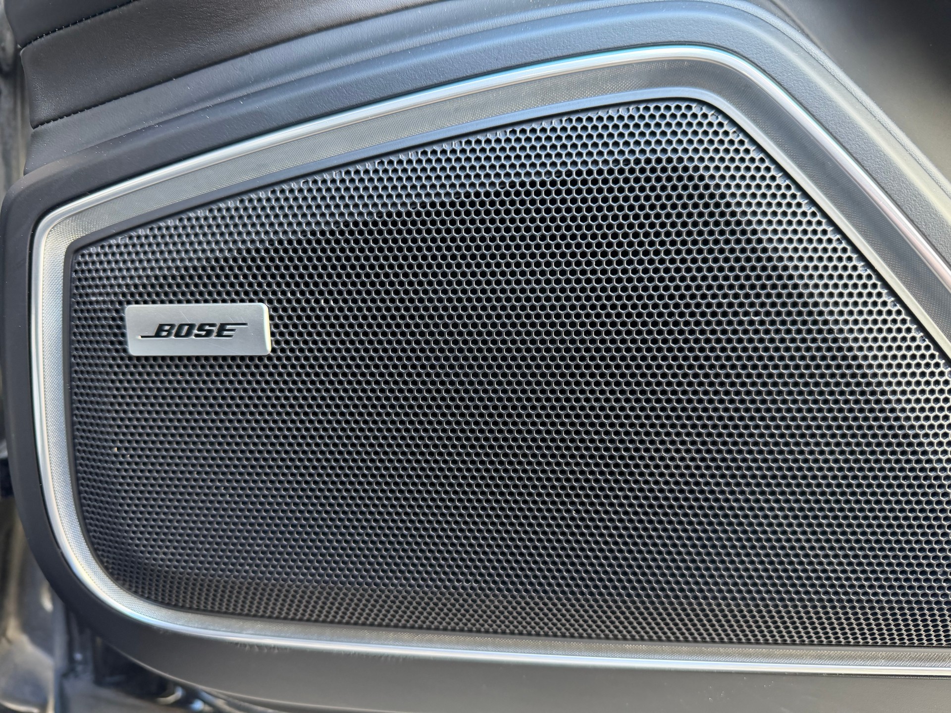 PORSCHE Panamera Turbo S E-Hybrid PDK-image-12