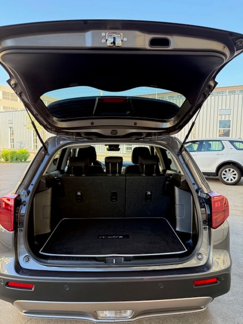 SUZUKI Vitara 1.5 Hybrid Compact + 4x4 AGS-image-9