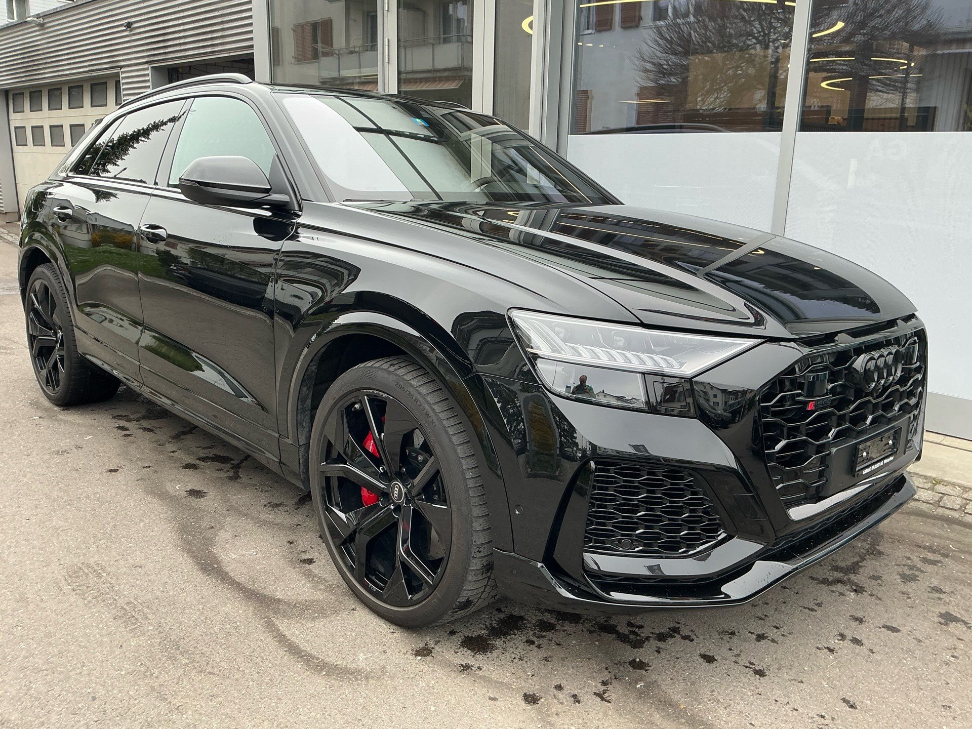 AUDI RS Q8 4.0 TFSI QUATTRO *** KERAMIK BREMSEN & 5 JAHRE AUD WERKSGARANTIE ***-showroom-element-2
