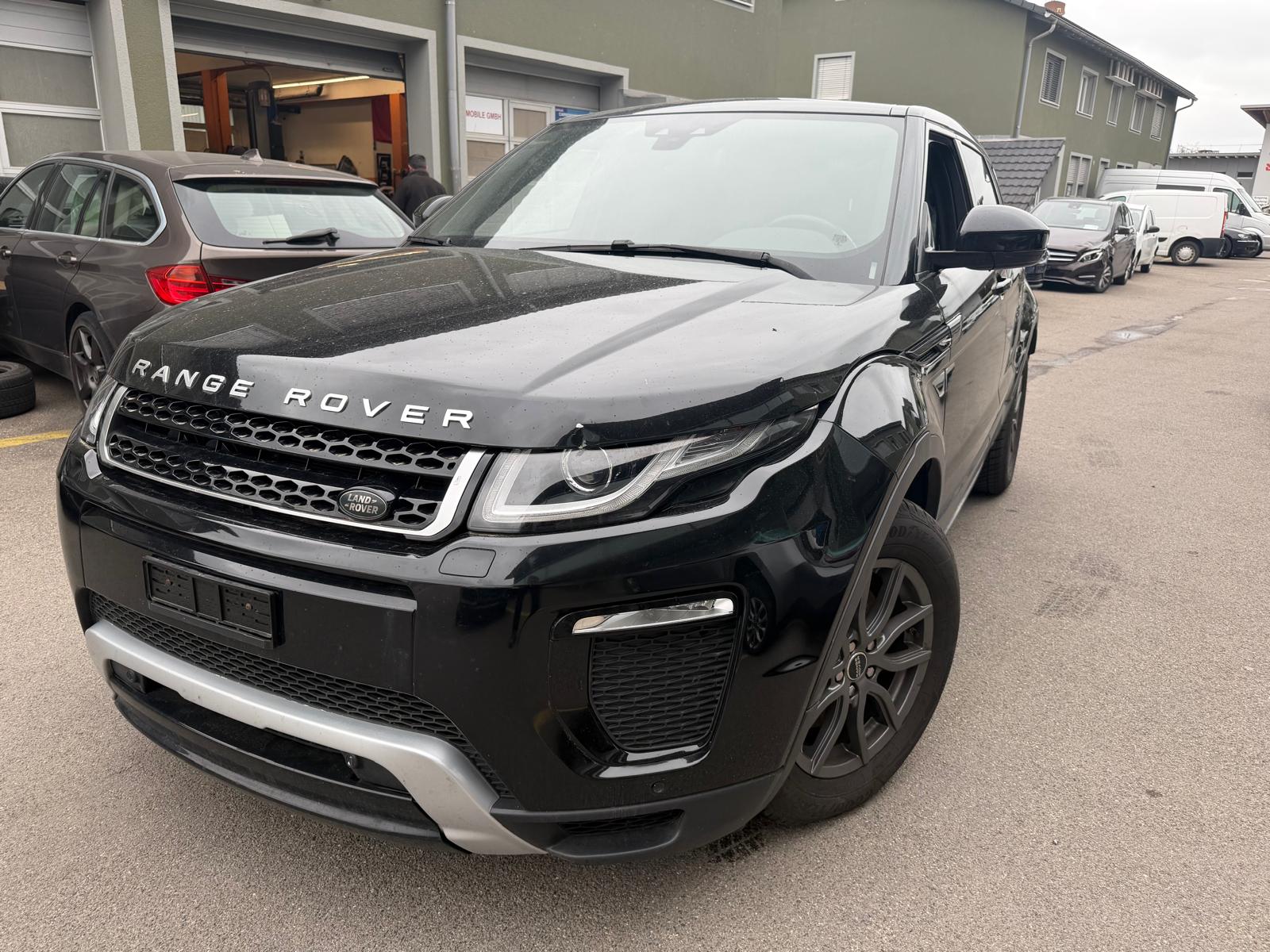 LAND ROVER Range Rover Evoque 2.0 TD4 SE Dynamic AT9-image-0
