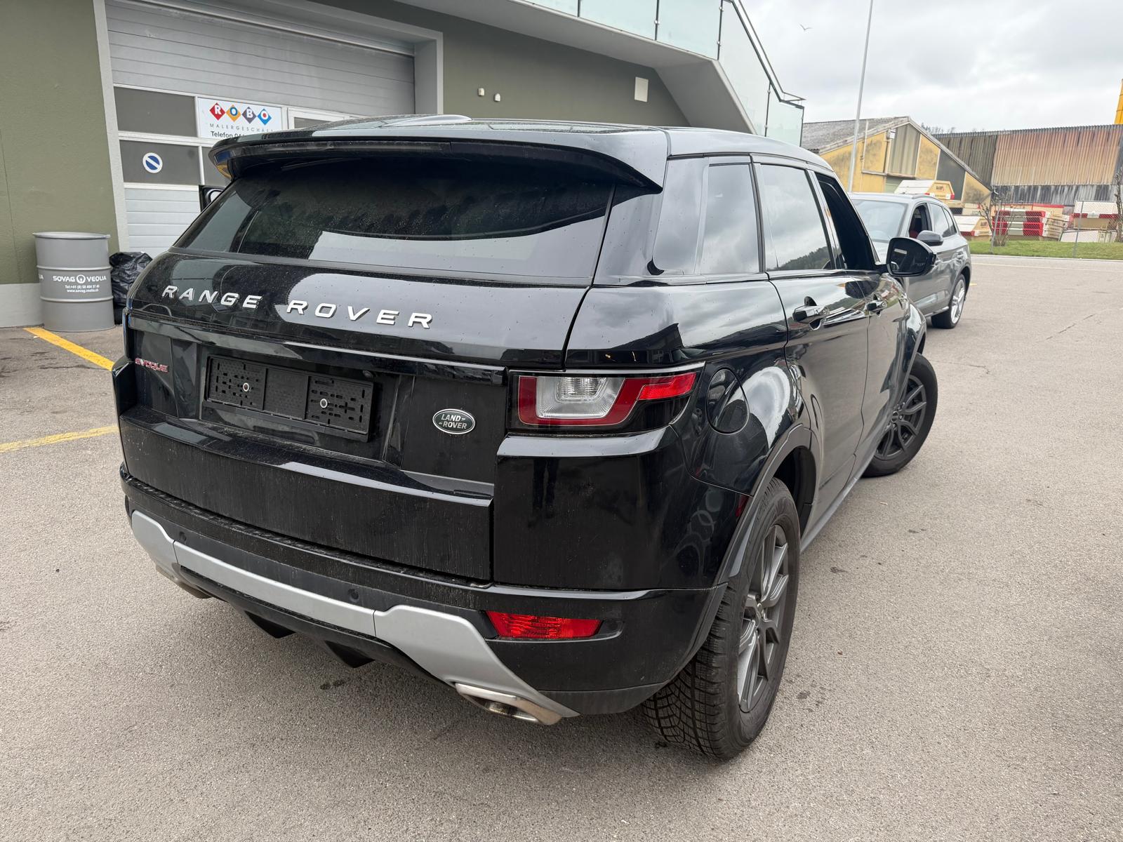LAND ROVER Range Rover Evoque 2.0 TD4 SE Dynamic AT9-image-4