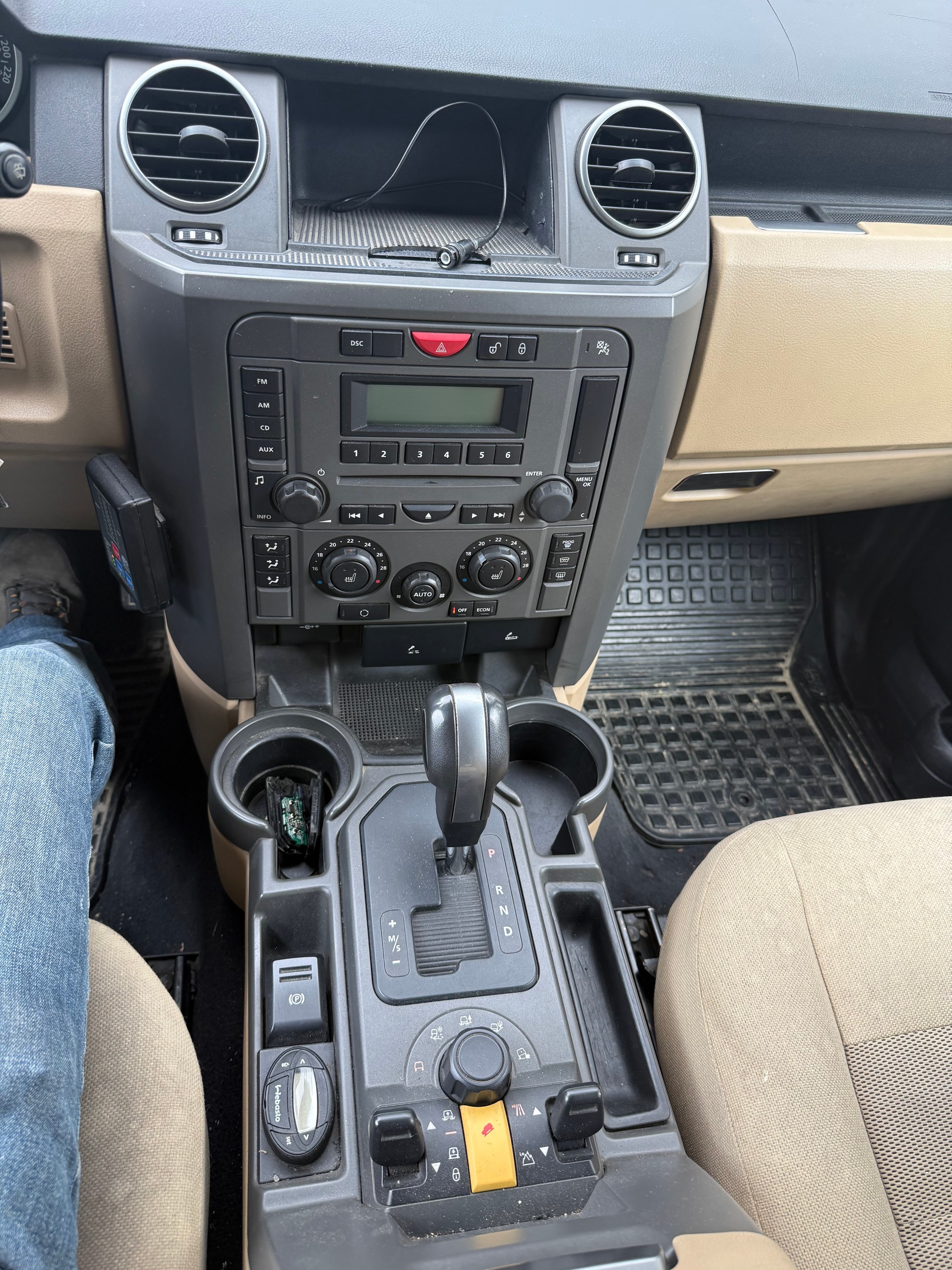 LAND ROVER Discovery 2.7d V6 S-image-12