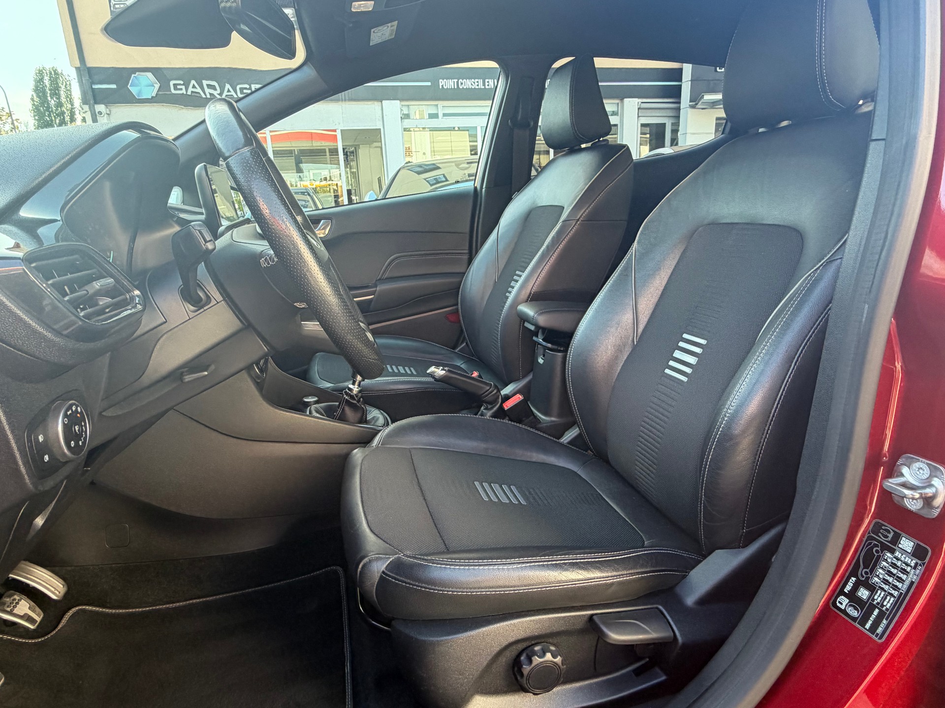 FORD Fiesta 1.0 SCTi ST Line-image-9