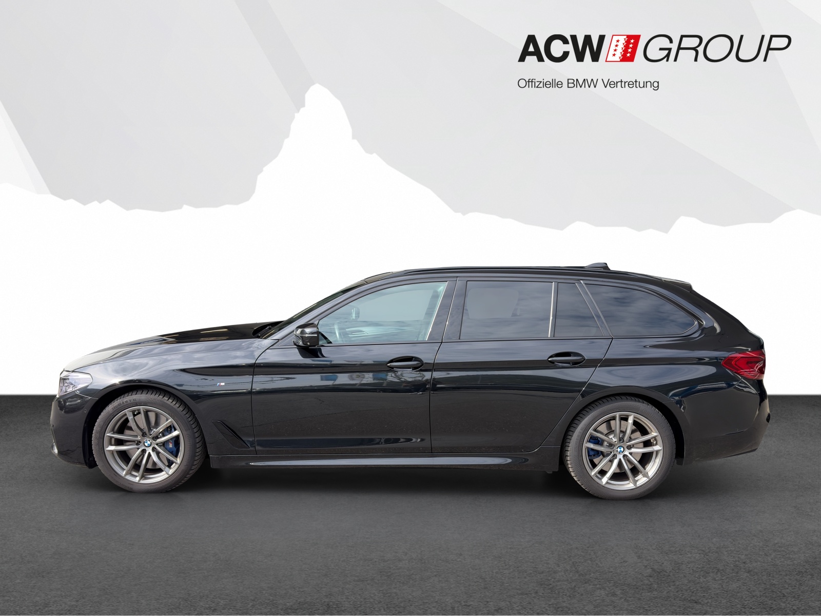 BMW 540i xDrive Touring-image-1