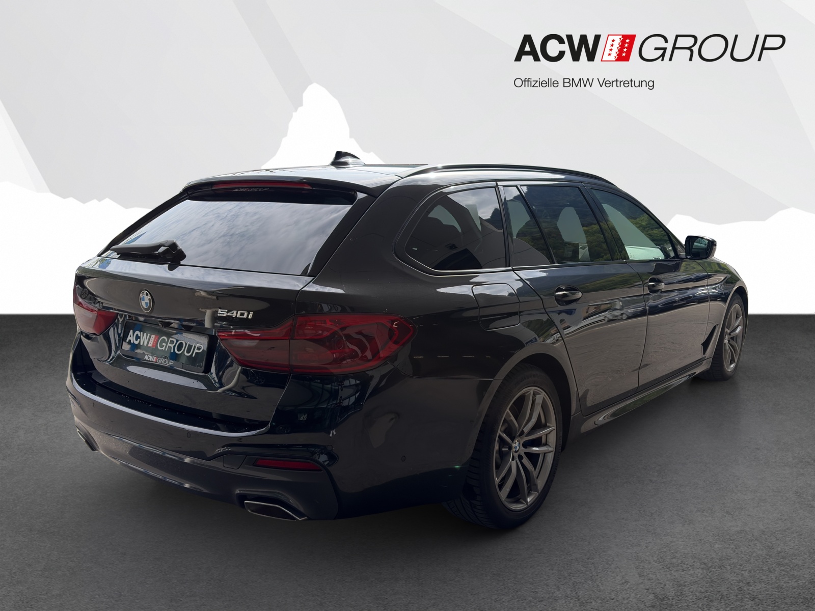 BMW 540i xDrive Touring-image-4