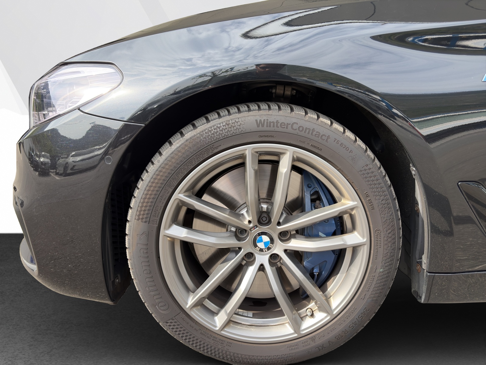 BMW 540i xDrive Touring-image-21