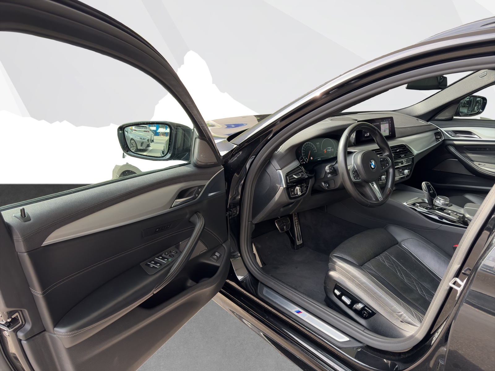 BMW 540i xDrive Touring-image-8