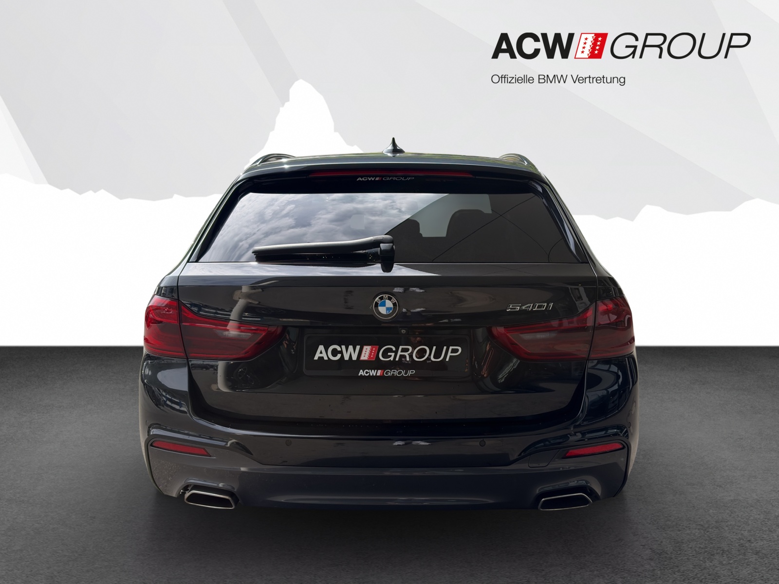 BMW 540i xDrive Touring-image-3