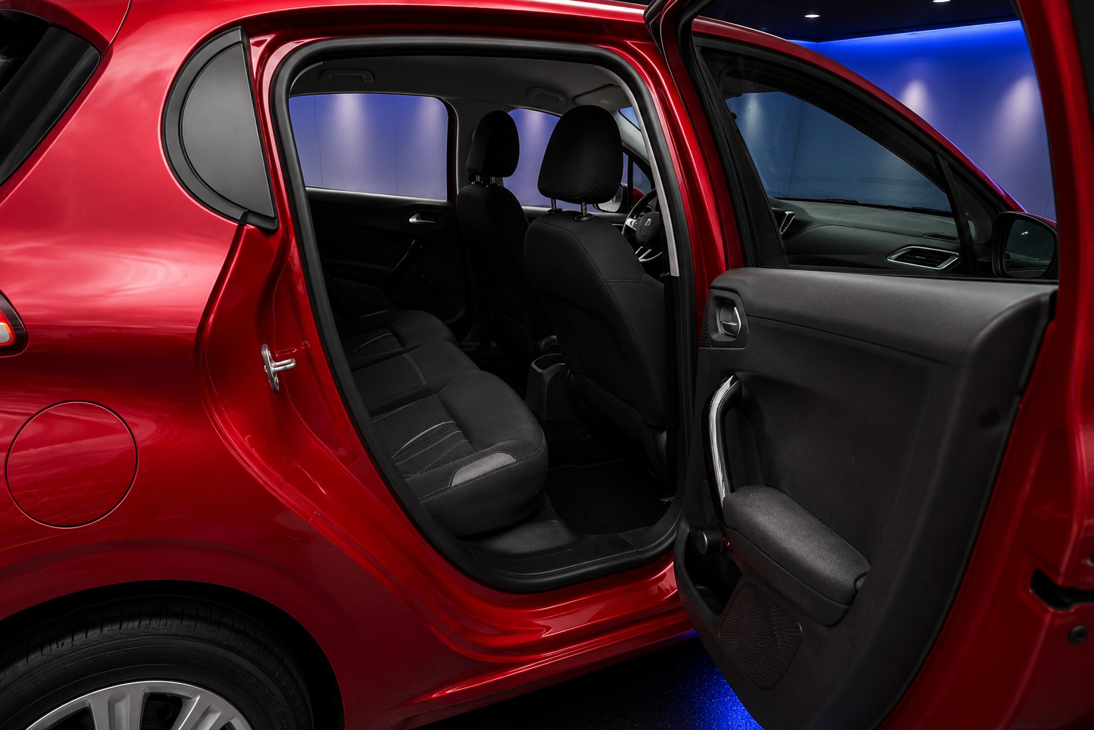 PEUGEOT 208 1.2 VTI Active-image-10