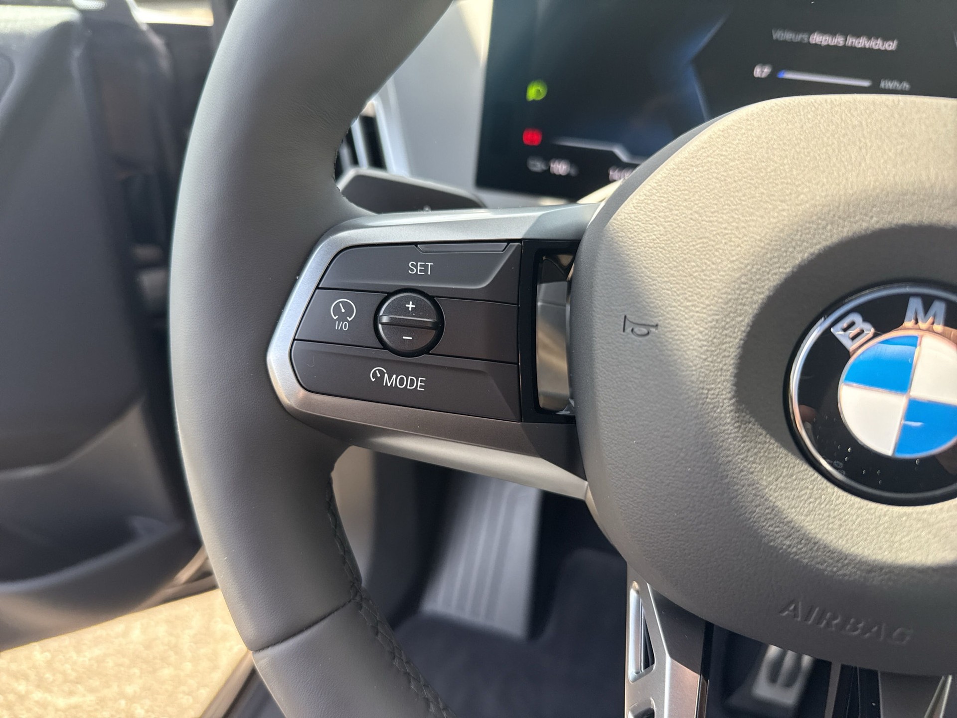 BMW iX xDrive45 M Sport-image-15