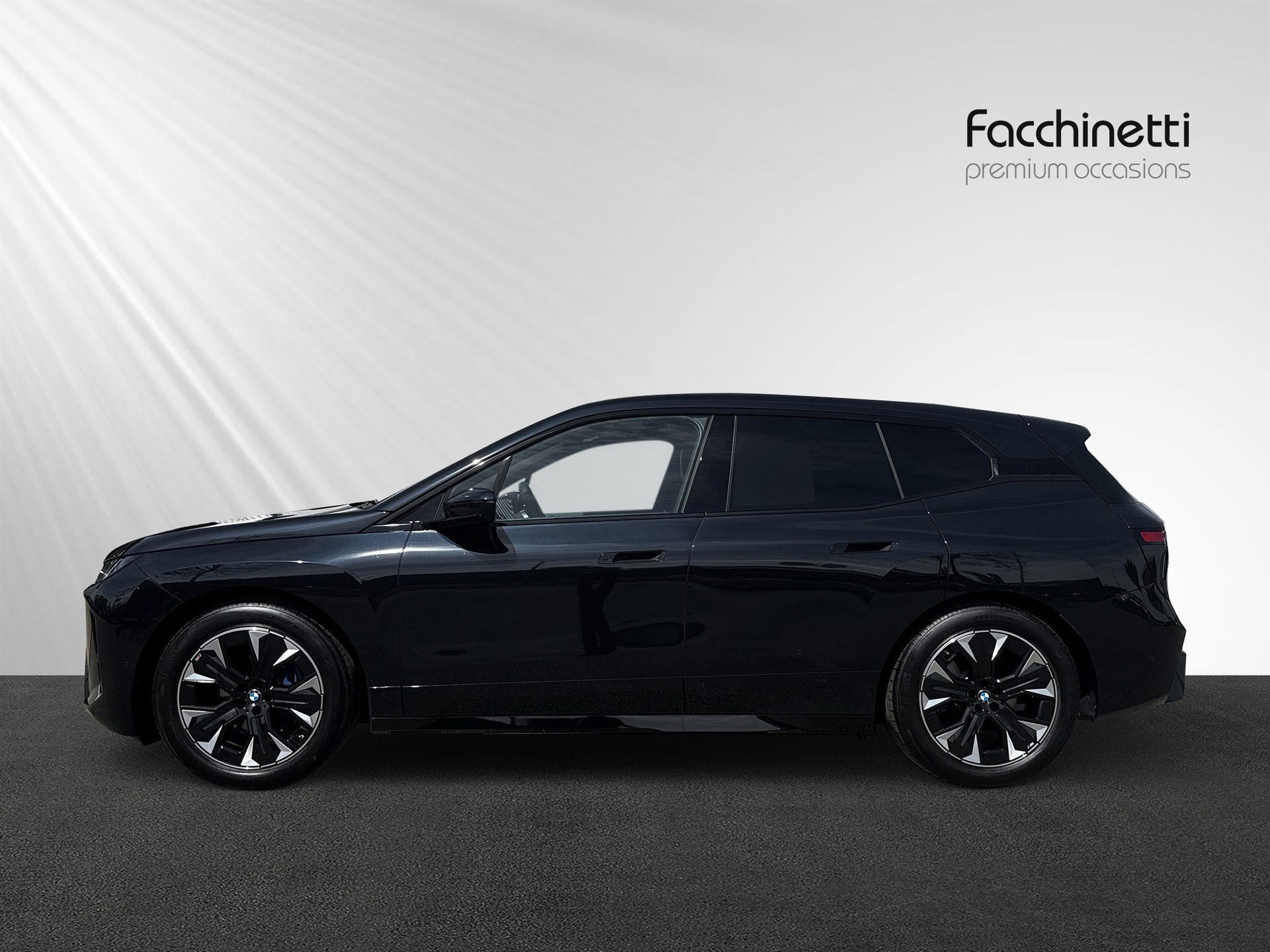BMW iX xDrive45 M Sport-image-2