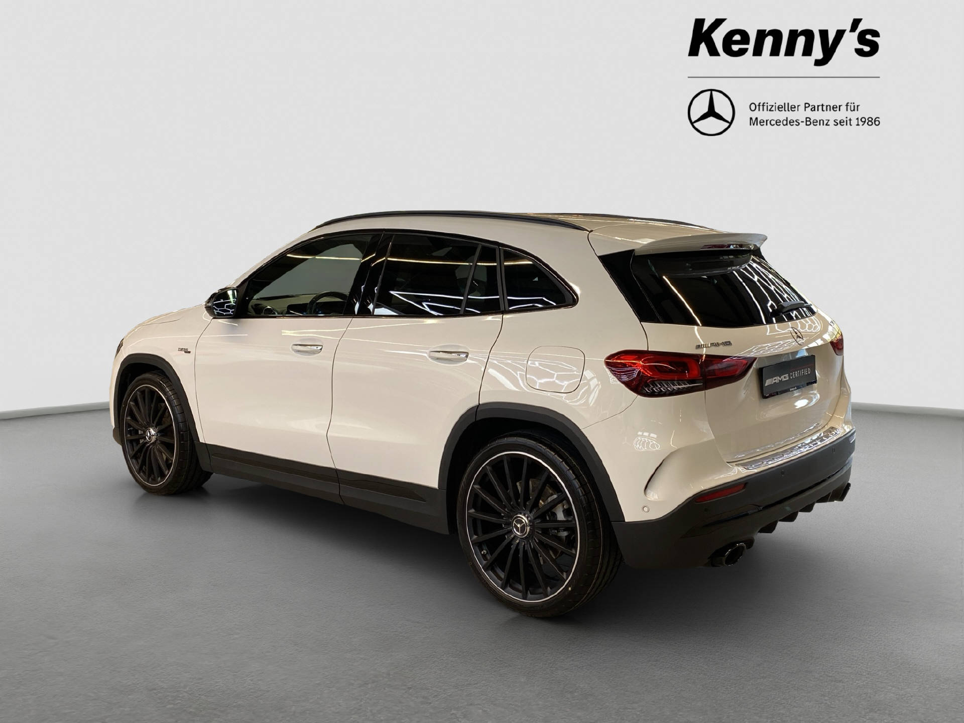 MERCEDES-BENZ GLA 35 AMG 4MATIC-image-4