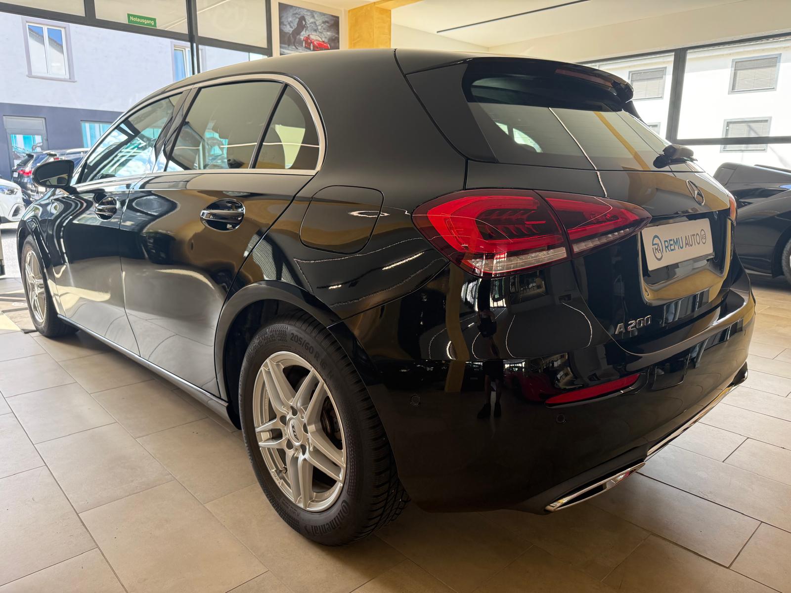 MERCEDES-BENZ A 200 Progressive 7G-DCT-image-6