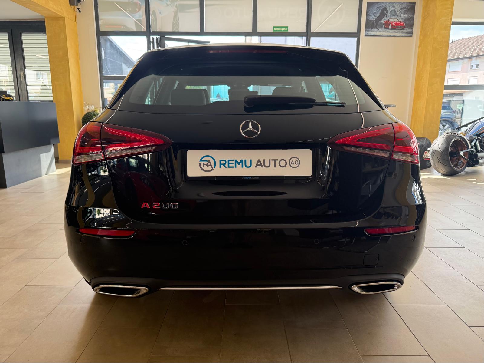 MERCEDES-BENZ A 200 Progressive 7G-DCT-image-4