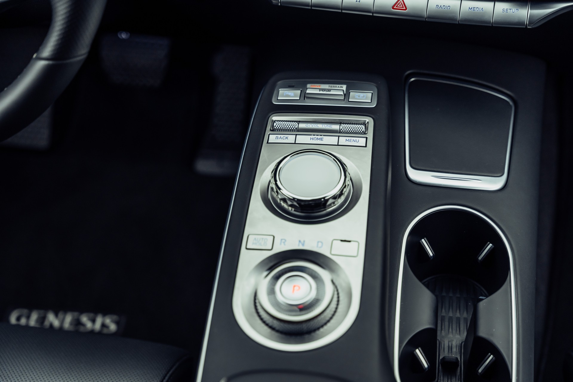 GENESIS GV70 Electrified Sport kWh 77,4 AWD-image-12