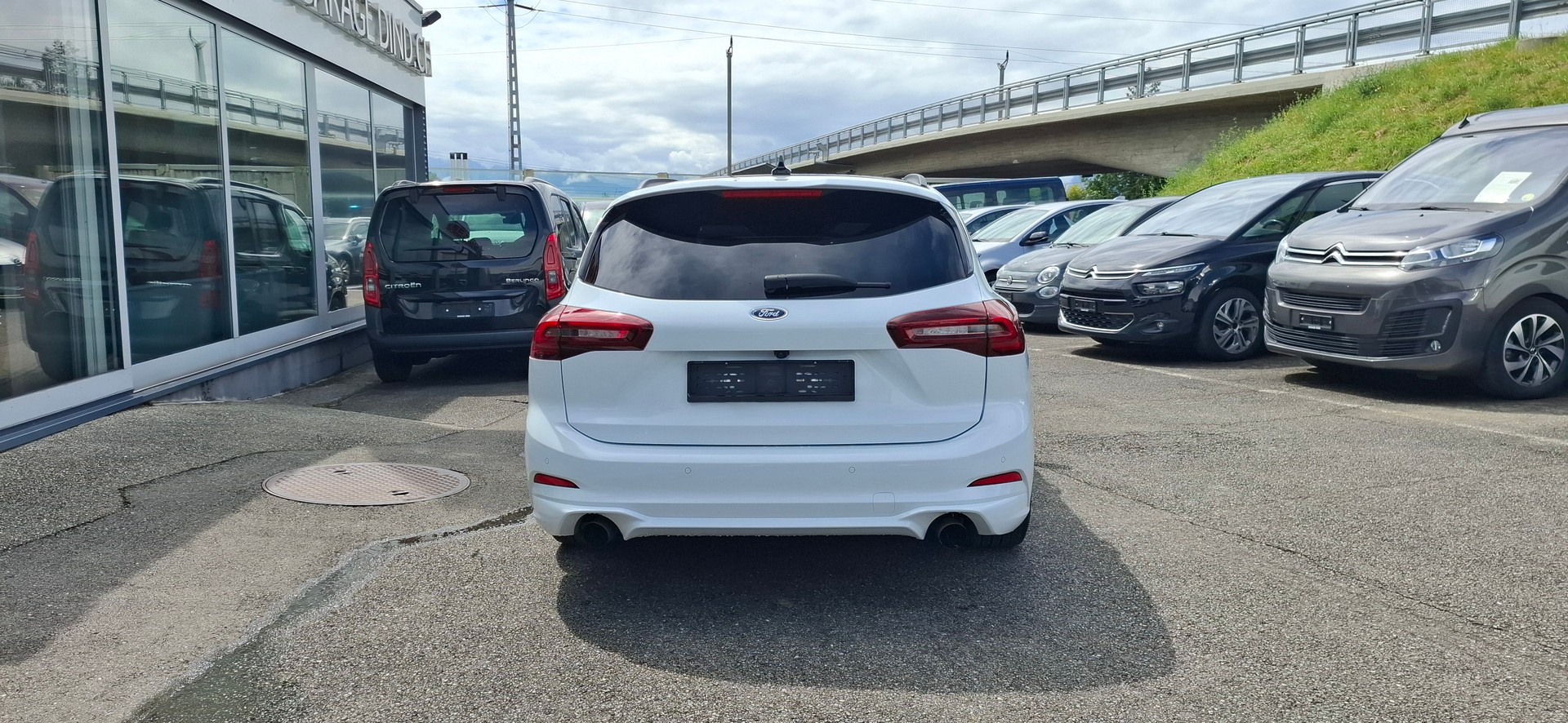 FORD Focus 2.3 EcoB ST X Automatic-image-3