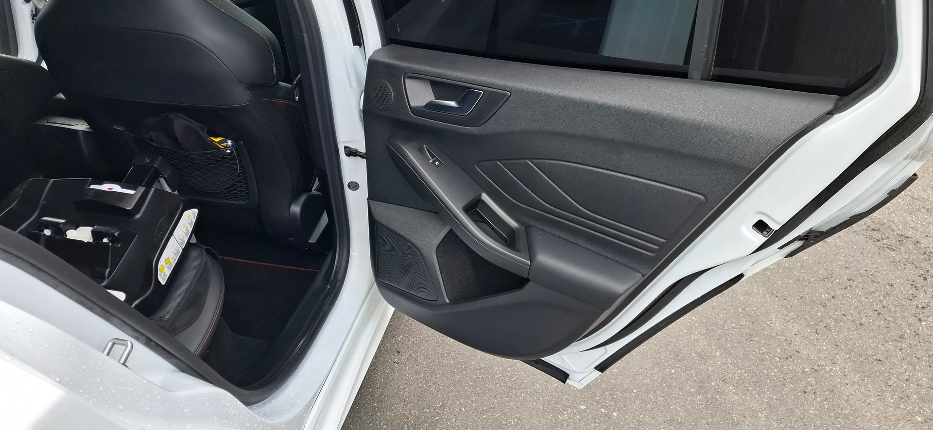FORD Focus 2.3 EcoB ST X Automatic-image-17