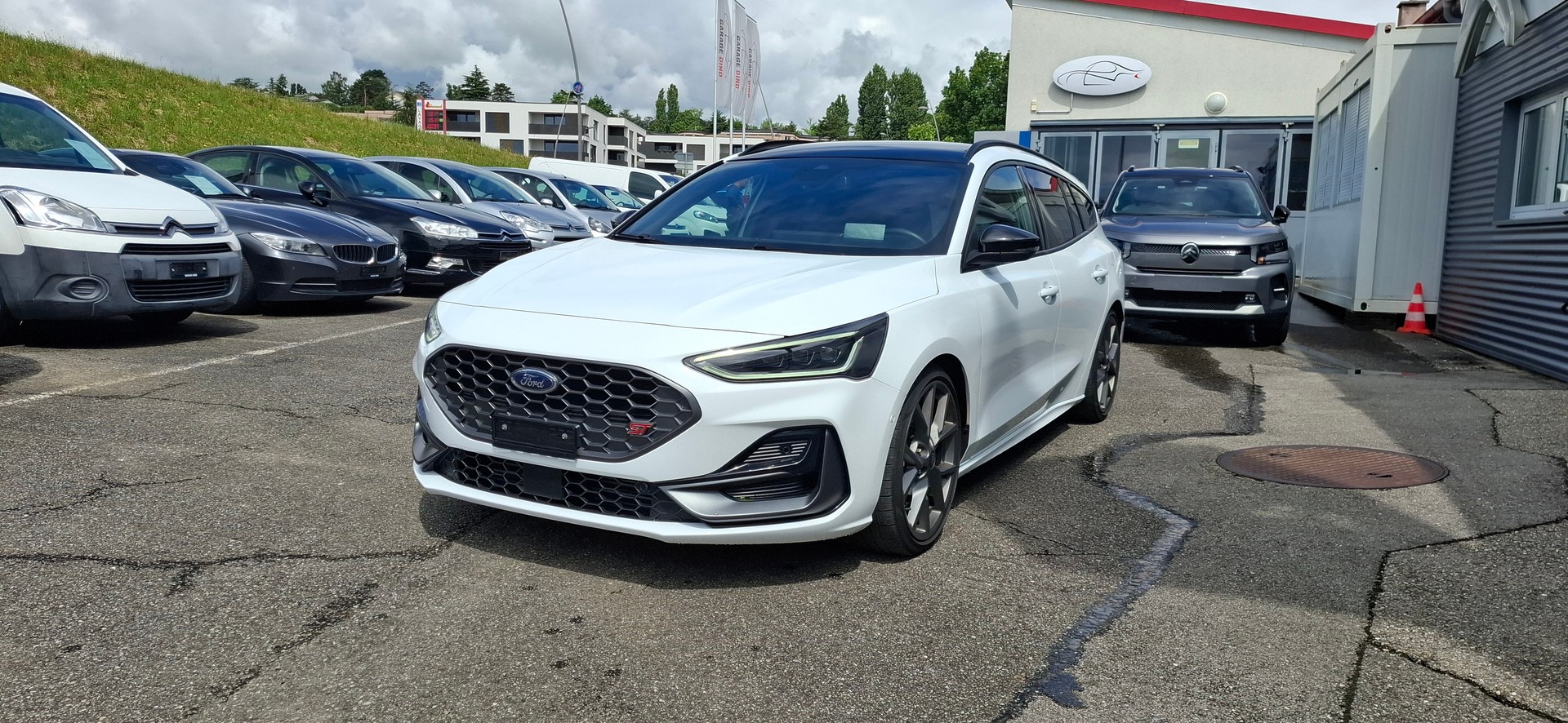 FORD Focus 2.3 EcoB ST X Automatic-image-6