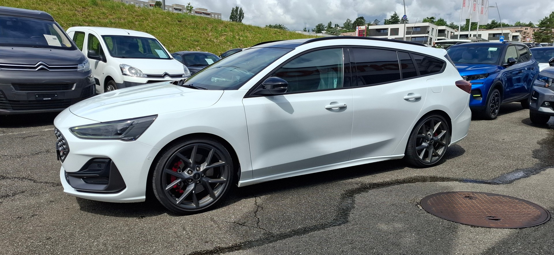 FORD Focus 2.3 EcoB ST X Automatic-image-5