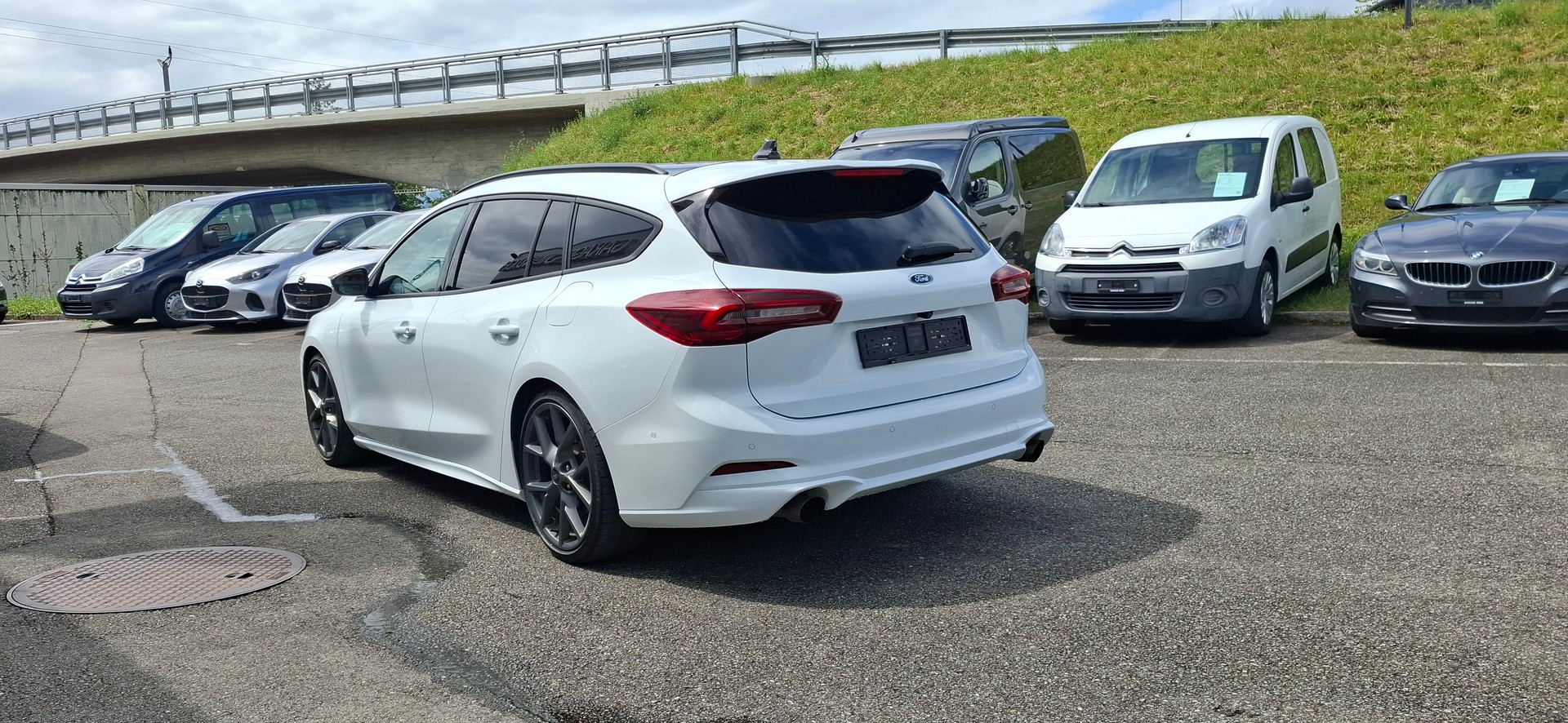 FORD Focus 2.3 EcoB ST X Automatic-image-4