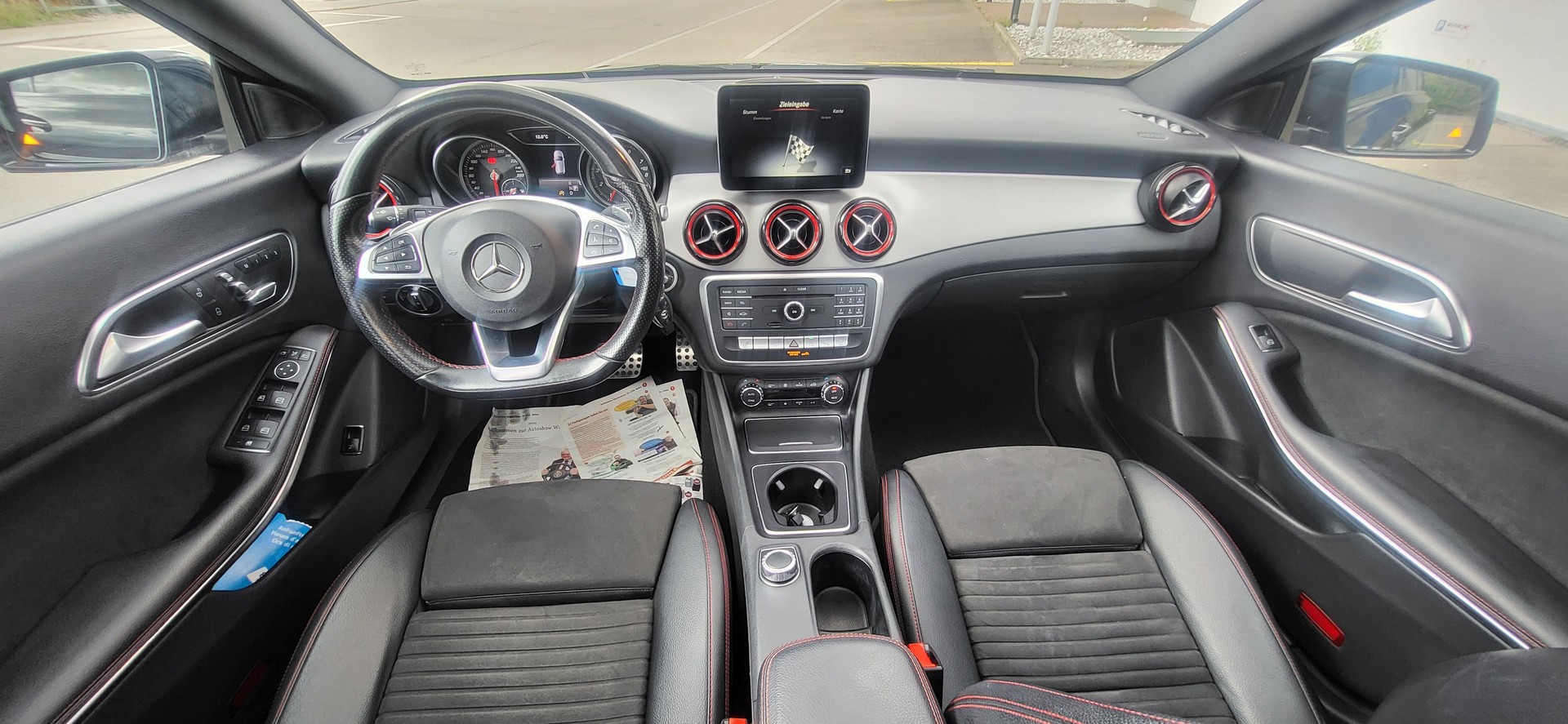 MERCEDES-BENZ CLA Shooting Brake 250 Sport 4Matic 7G-DCT-image-8